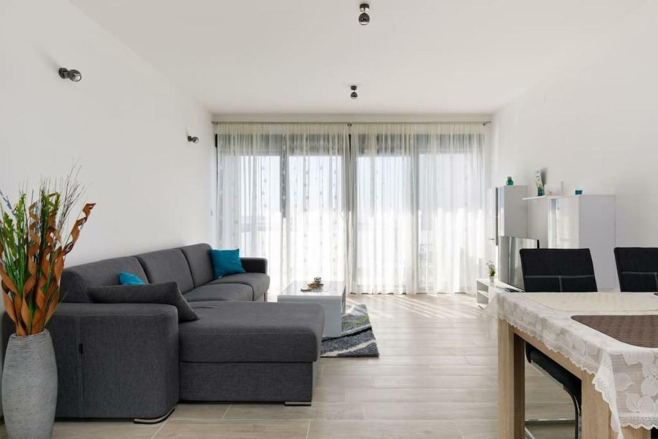 Apartment Ruza - Pool Donji Seget Zewnętrze zdjęcie